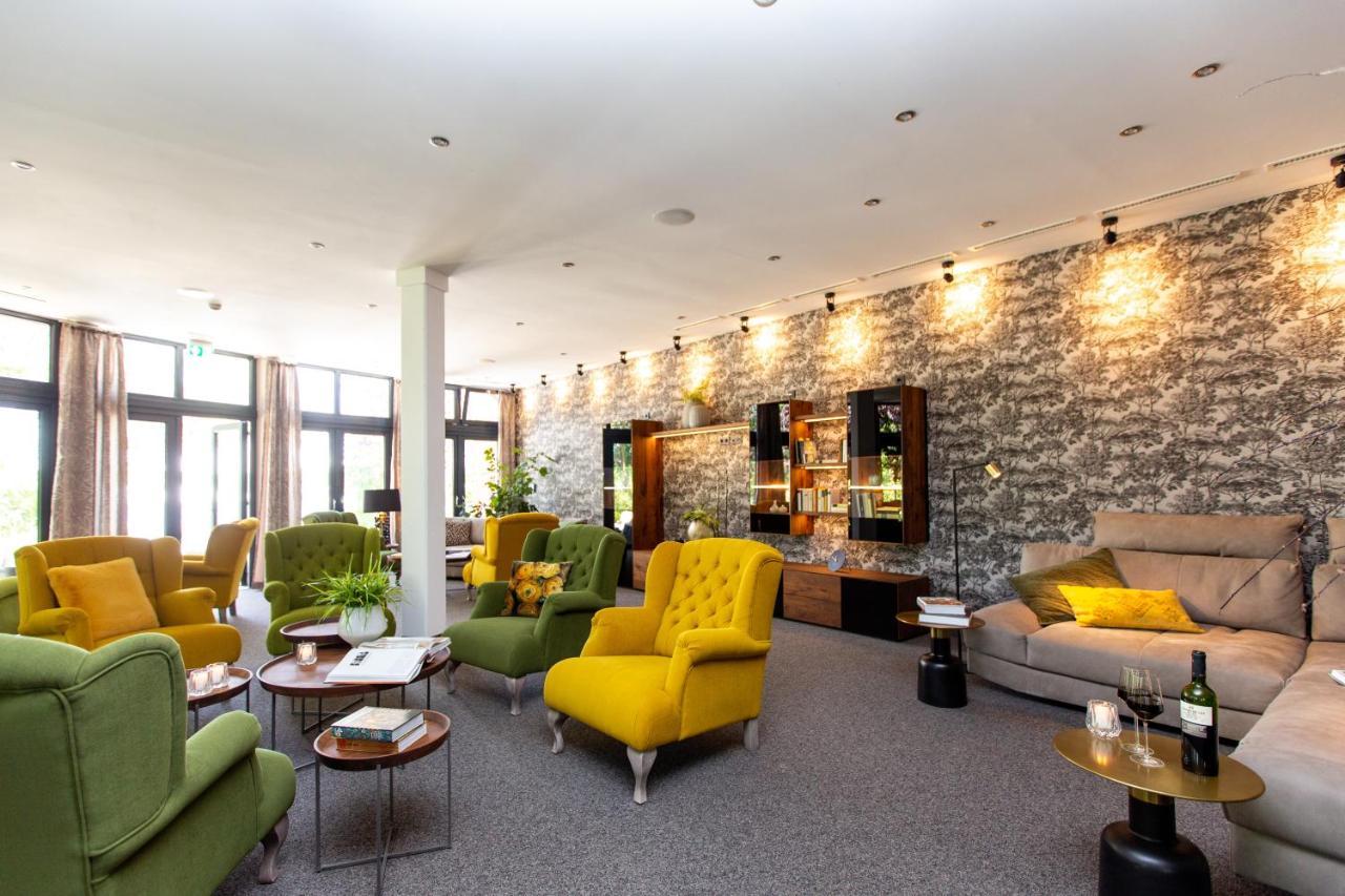 Rosendomizil Klein Venedig Hotel Malchow  Bagian luar foto