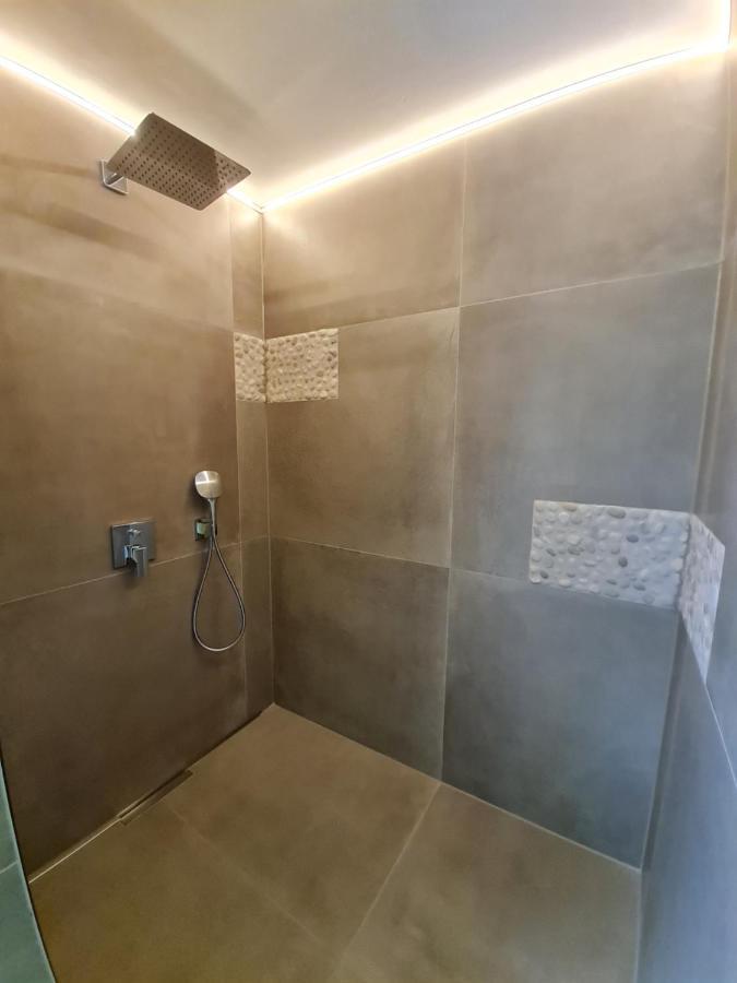 Rosendomizil Klein Venedig Hotel Malchow  Bagian luar foto